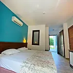 Zehra Tatil Koeyue 4*