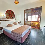 Hotel Zehra Tatil Koeyue 4*