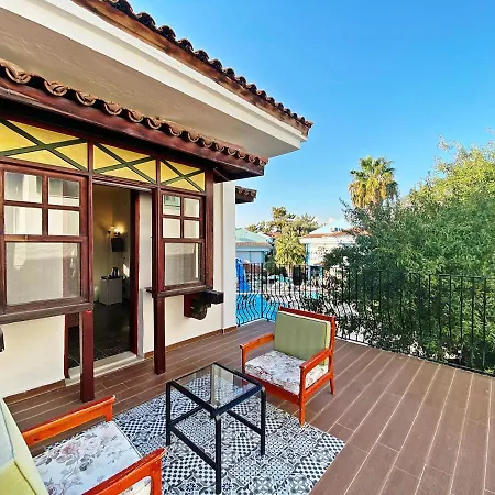 Zehra Tatil Koeyue