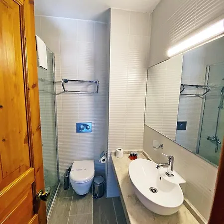 Zehra Tatil Koeyue Oludeniz