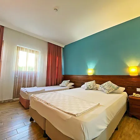 Hotel Zehra Tatil Koeyue 4*