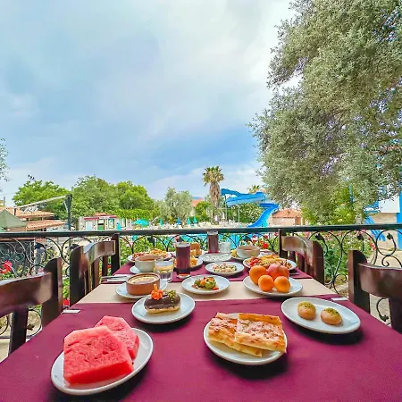 Zehra Tatil Koeyue 4*