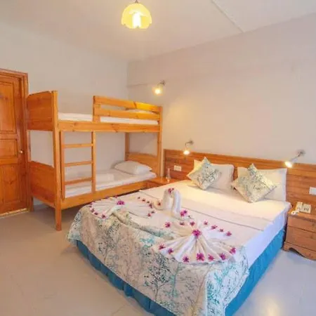 Zehra Tatil Koeyue Szálloda 4*